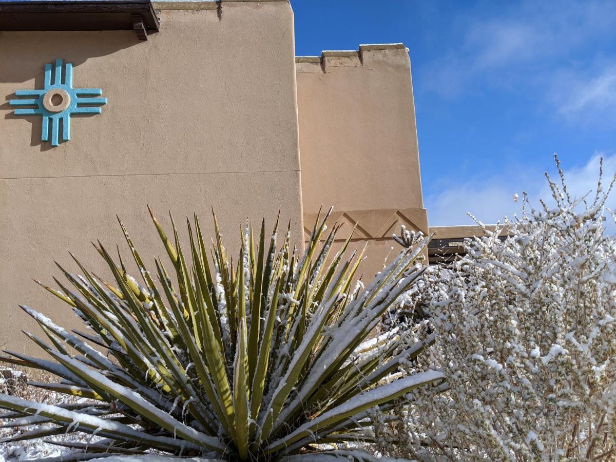 Sagebrush Inn & Suites Taos Ngoại thất bức ảnh