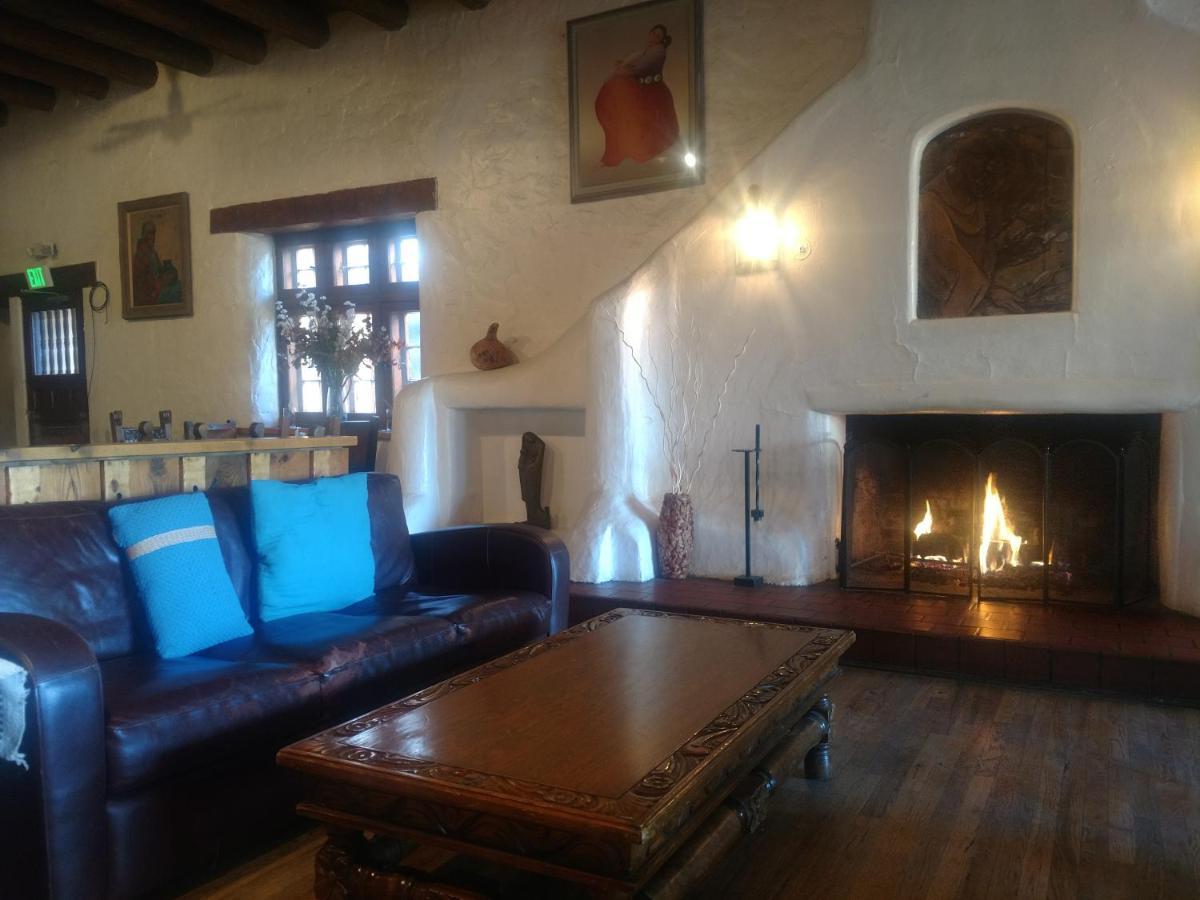 Sagebrush Inn & Suites Taos Ngoại thất bức ảnh