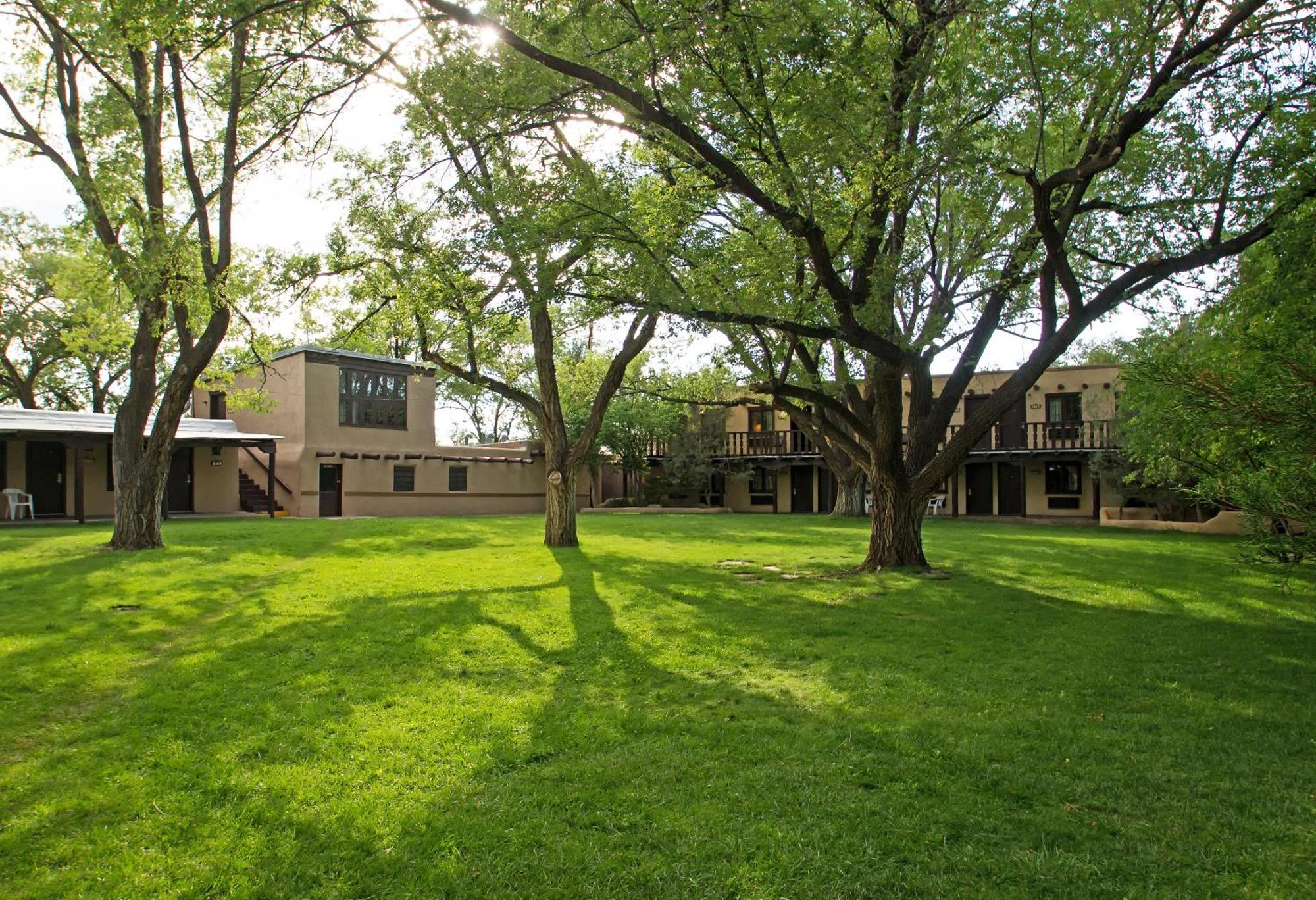 Sagebrush Inn & Suites Taos Ngoại thất bức ảnh